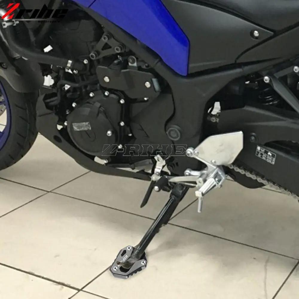 Motocykel Stojan Strane Stojí zväčšovacieho prístroja Pre Yamaha MT03 MT 03 2016 2017 2018 2019 2020 2021 2022 2023 Stojan Rozšírenie Doska - 1